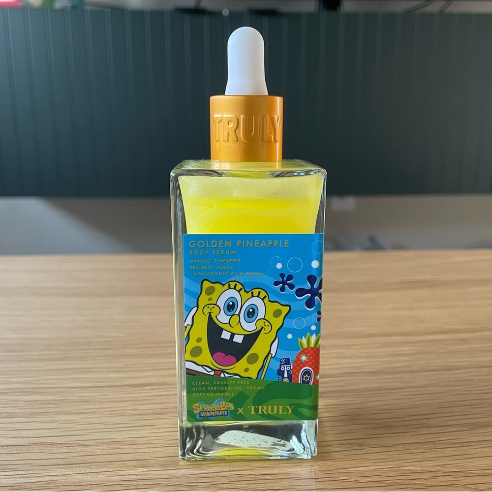 SpongeBob x Truly Golden Pineapple Body Serum